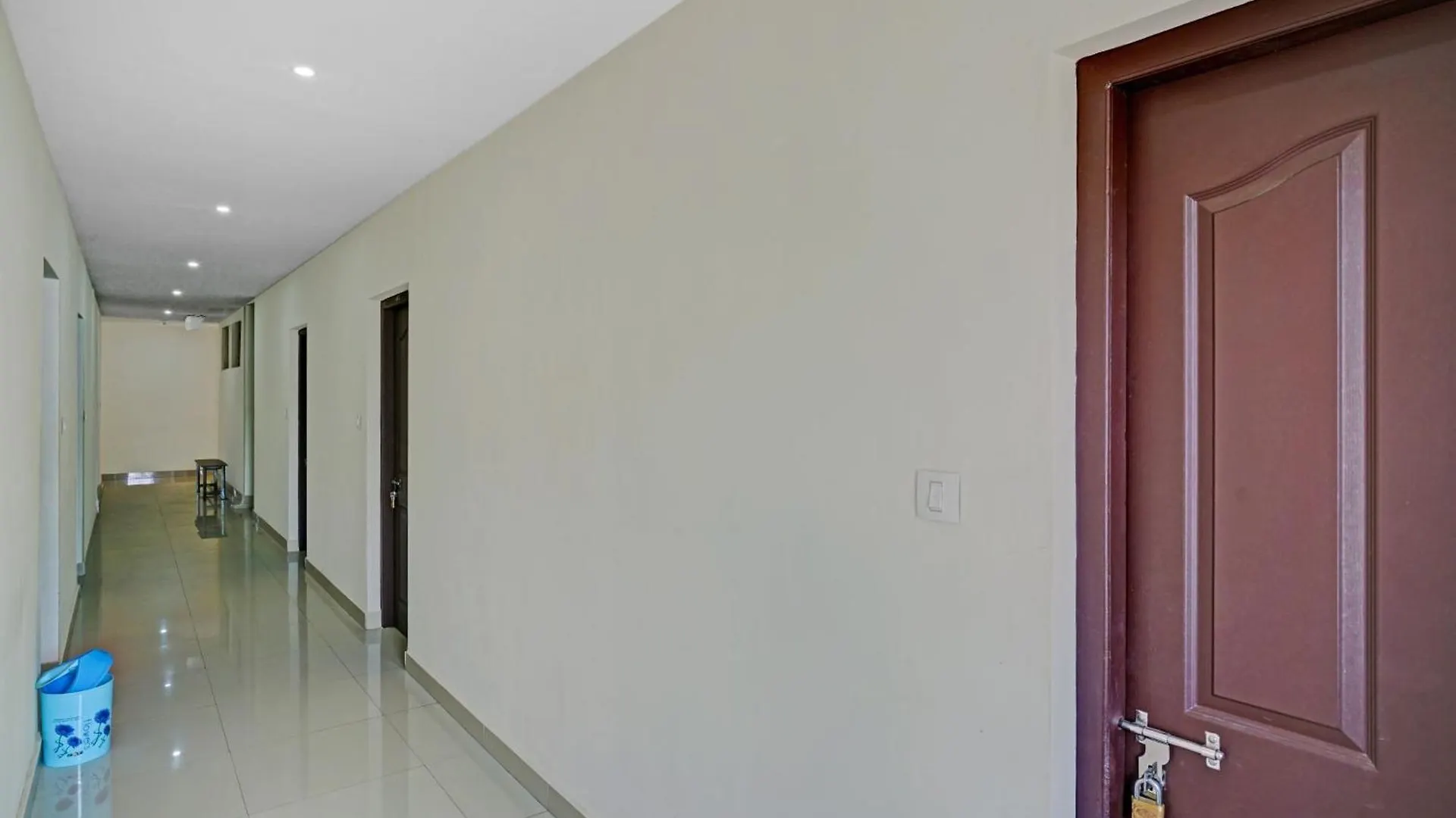 Oyo Nas Tourist Home Kochi 호텔